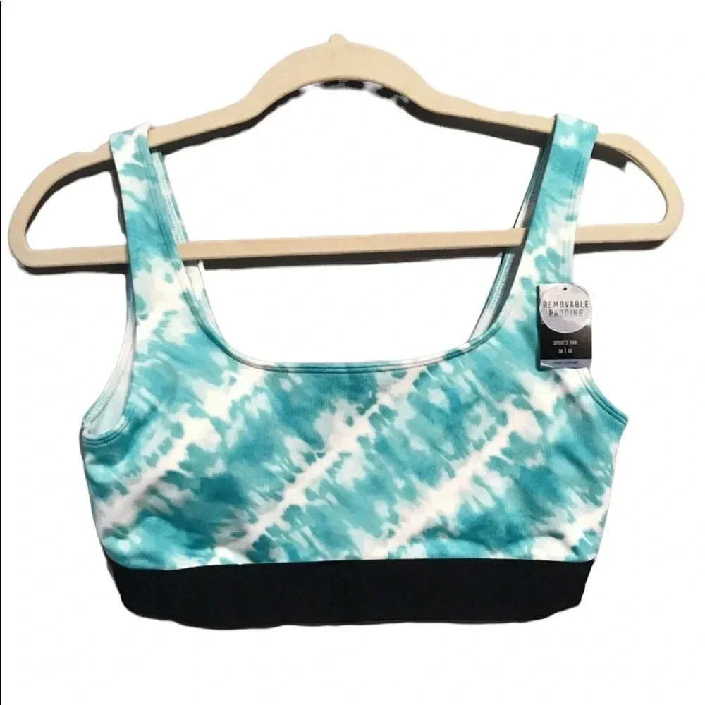NWT PINK Victoria’s Secret Sports Bra Size Medium